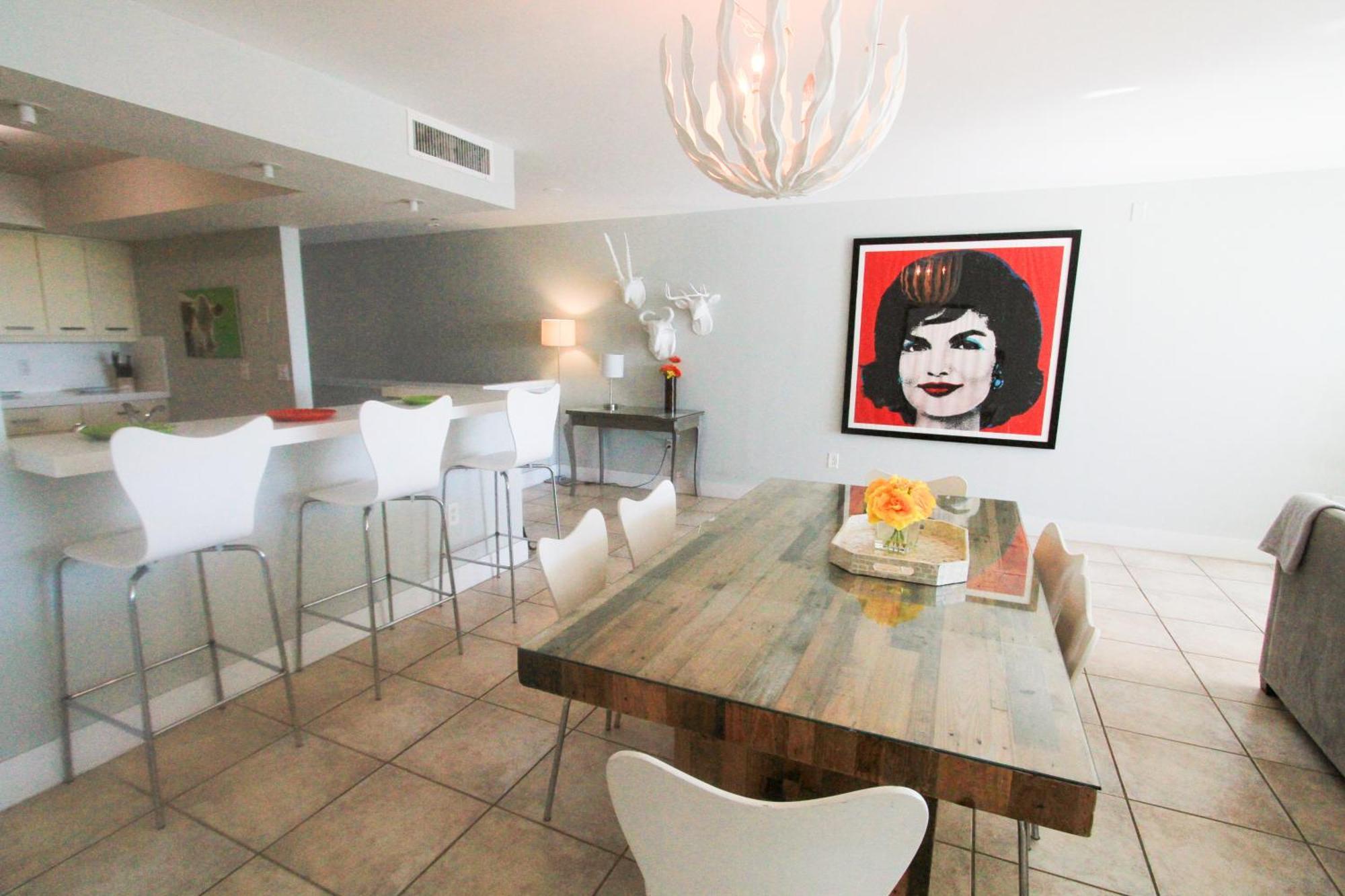 Castle Pavillon 8 Beachfront - Private Beach Access Loft With 2-Story, Pool, Tennis, Free Parking Access Miami Beach Exterior foto